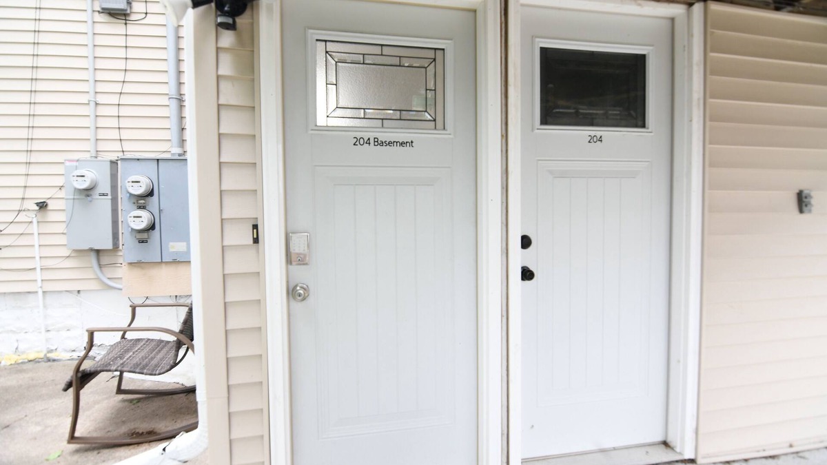 Norfolk Apartment | Comfy, Casual and Close!