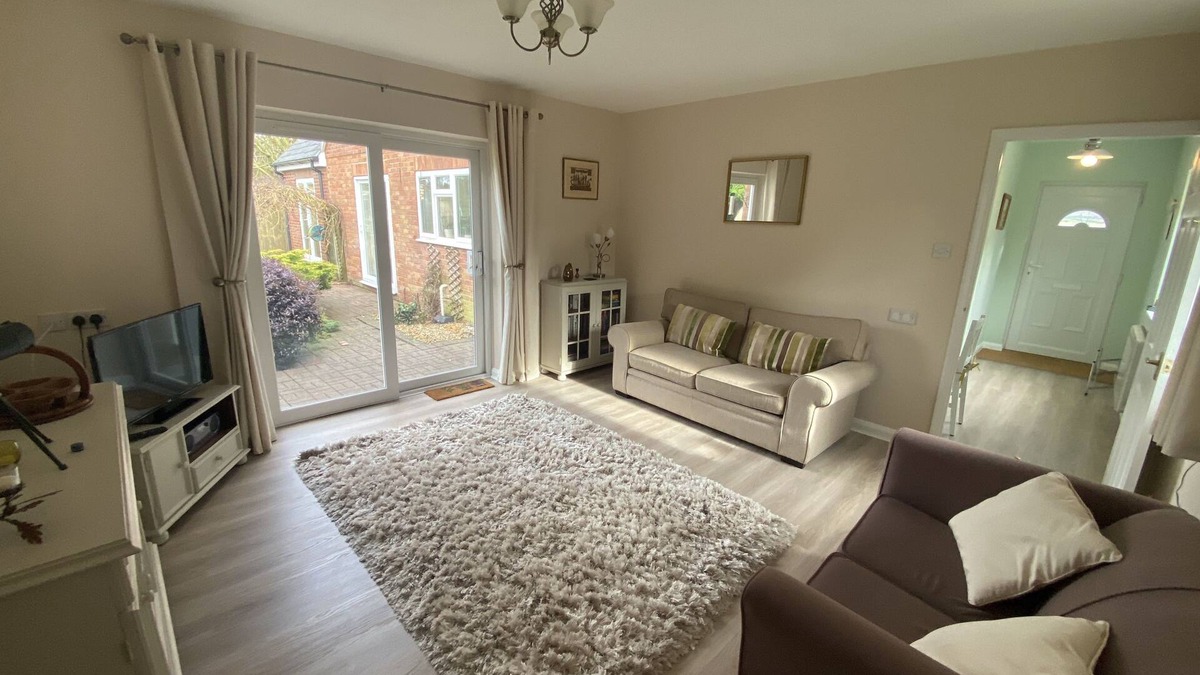 North Newnton House | Comfy, cosy, rural, getaway, Wiltshire - Relax and enjoy a peaceful getaway.