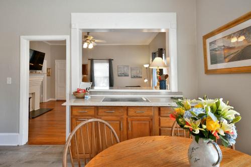 Dunean House | Comfy Cottage: Minutes from Main St, Private Yard
