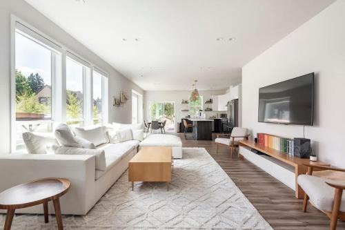 Vernon House | Comfy Family Home, Walkable Neighborhood + Patio!