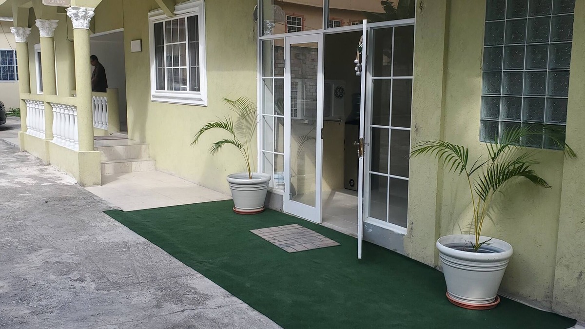 Port Antonio House | Comfy Guest Rooms