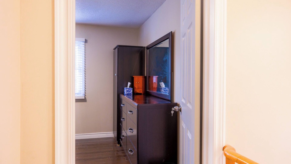 Ajax House | Comfy House in Ajax