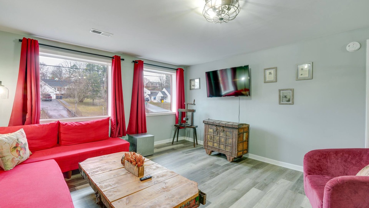 Kingsport Apartment | Comfy Kingsport Apartment - Walk to Brewery!