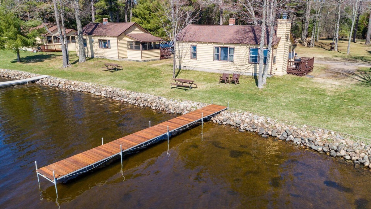 St Germain Cabin | Comfy pet friendly 2 bedroom with fireplace