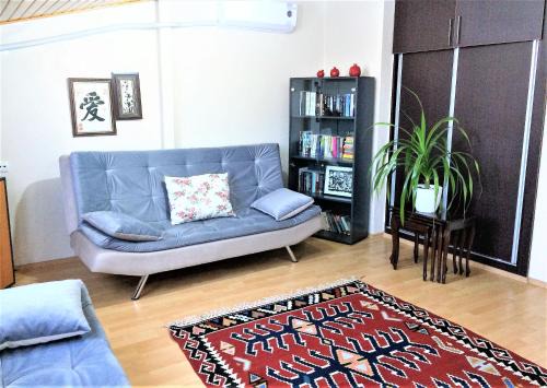 Merkezefendi Apartment | Comfy roof with terrace - 4 TH FLOOR WITHOUT LIFT-1 Air Conditioner