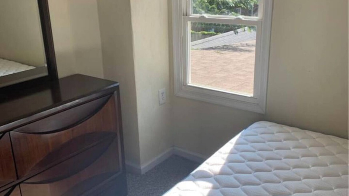 Bayview House | Comfy Room close to Norfolk Base