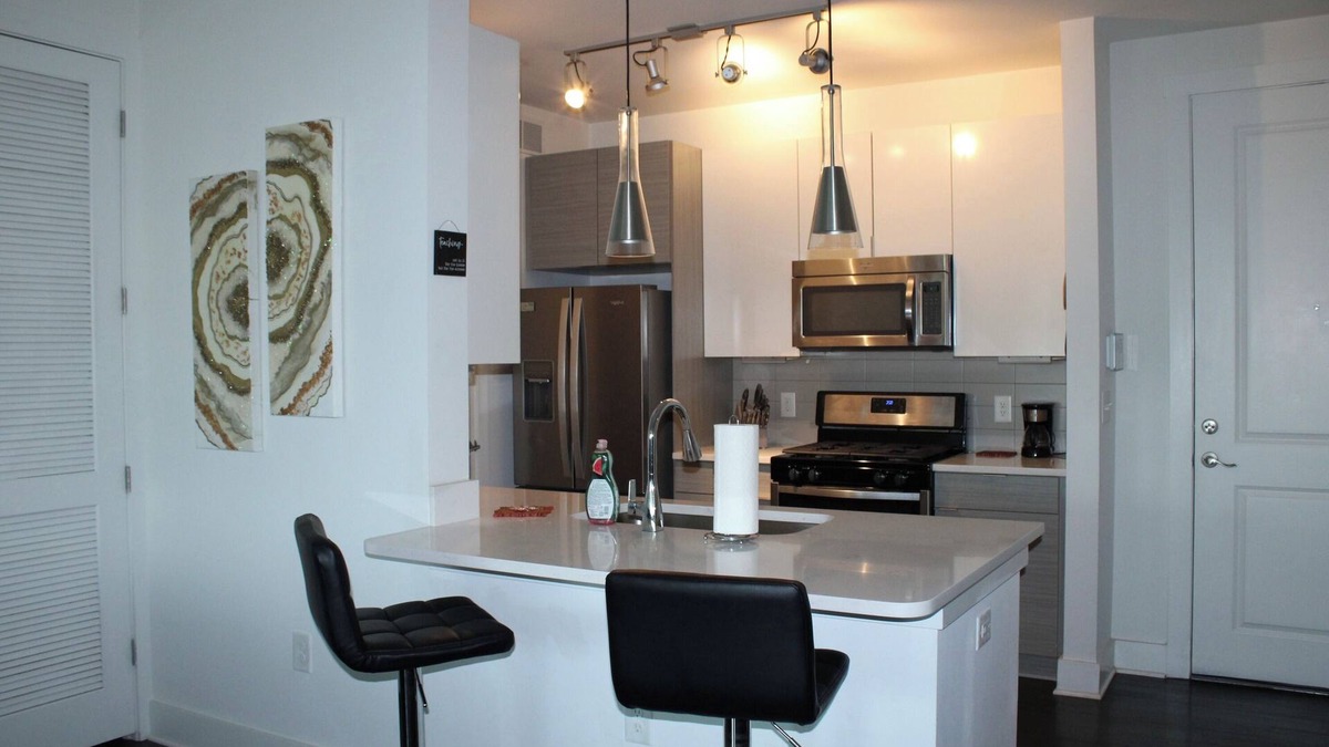 Cumberland Apartment | Comfy Stay In ATL, Truist Park 5min, Walking Distance To Food & Fun, Nearby DTN!