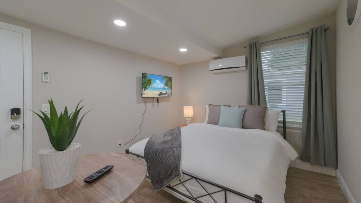 Azalea Park Apartment | Comfy studio in Central Orlando