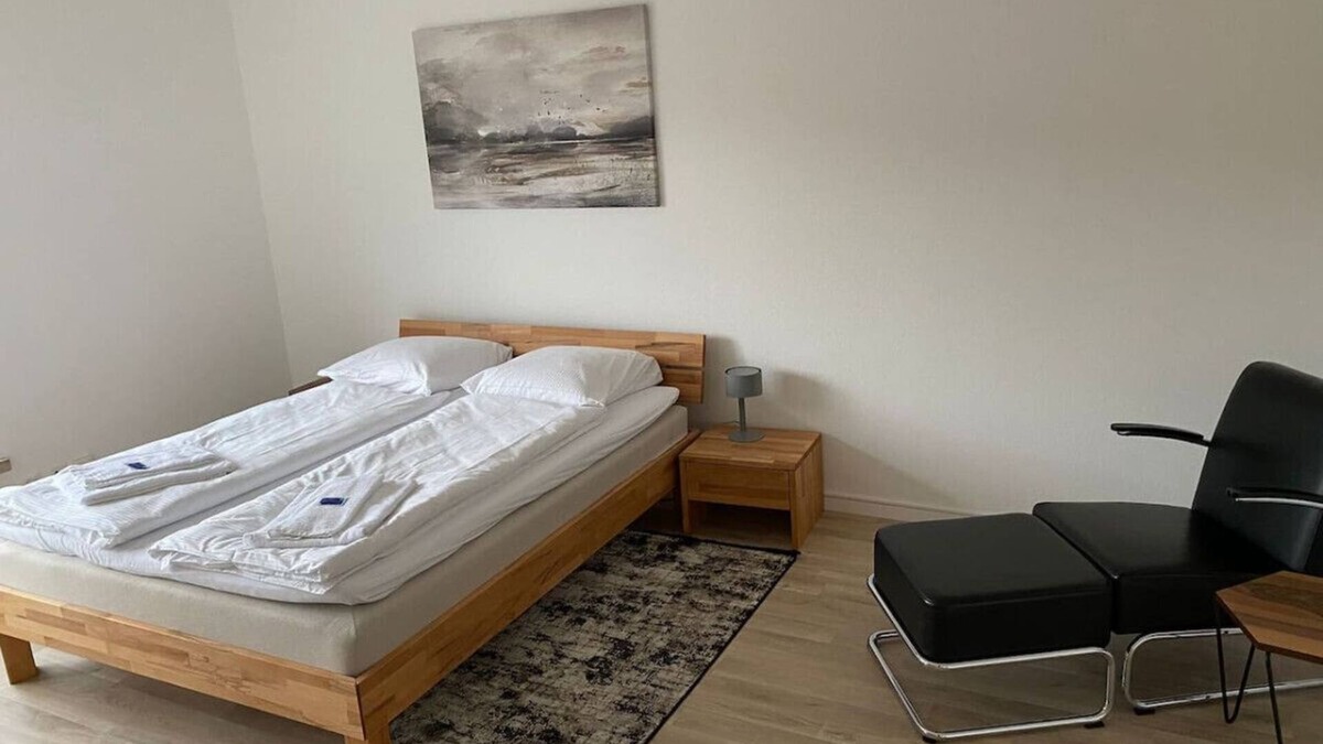 District 8 Apartment | Comfy studio near city center (Marble 6)