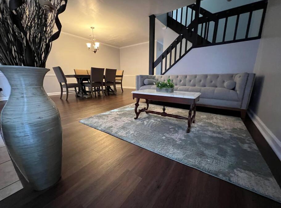 Clarkston House | Comfy Town House In Clarkstonstone Mountain