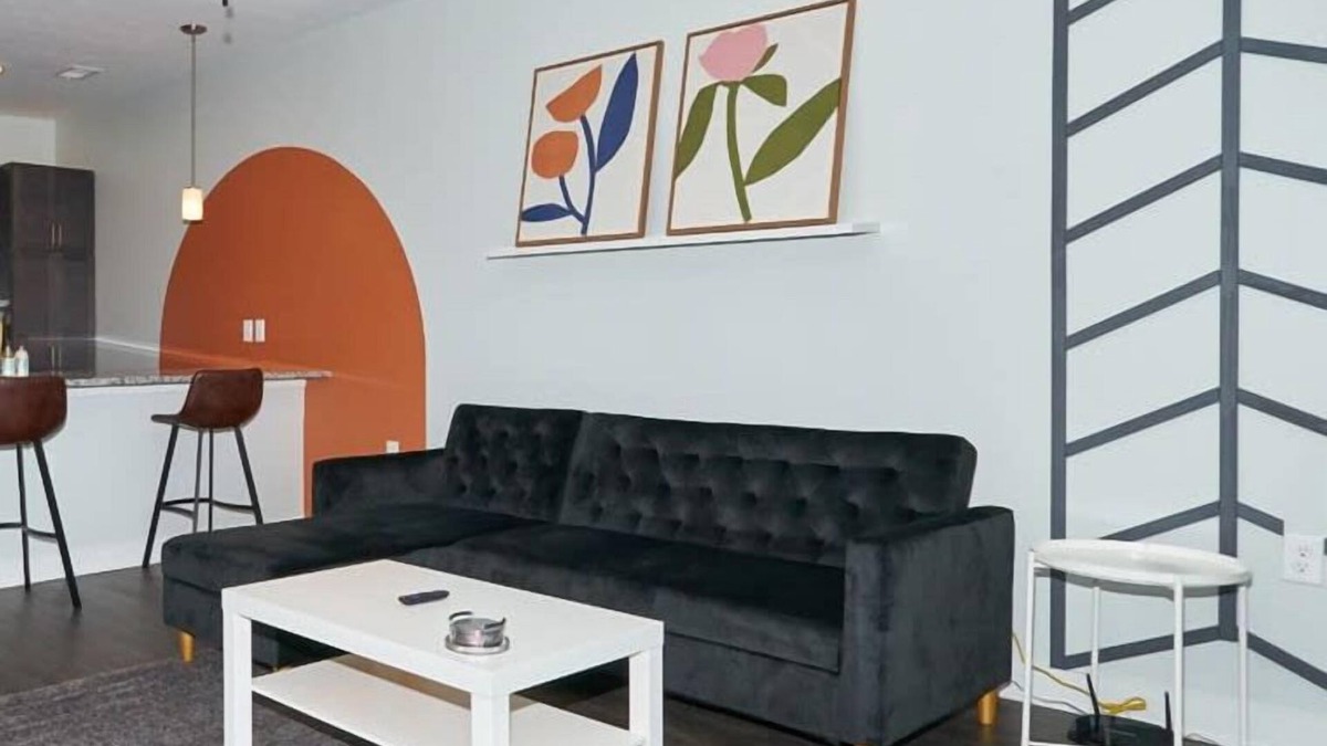 Downtown Indianapolis Apartment | Comfy & Unique 1bdr Long Term Luxury Apt POOL GYM