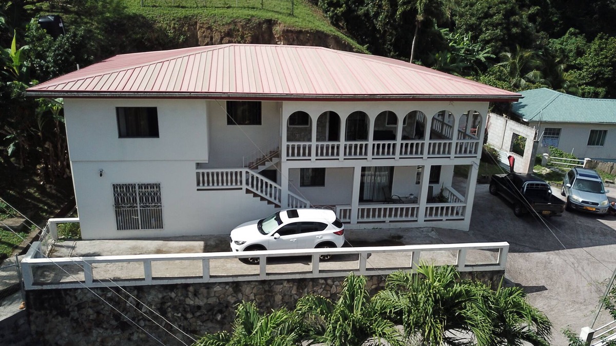 St. George's Apartment | Coming for Cricket in July? 1 Bdrm Apt located 10 mins from the National Stadium
