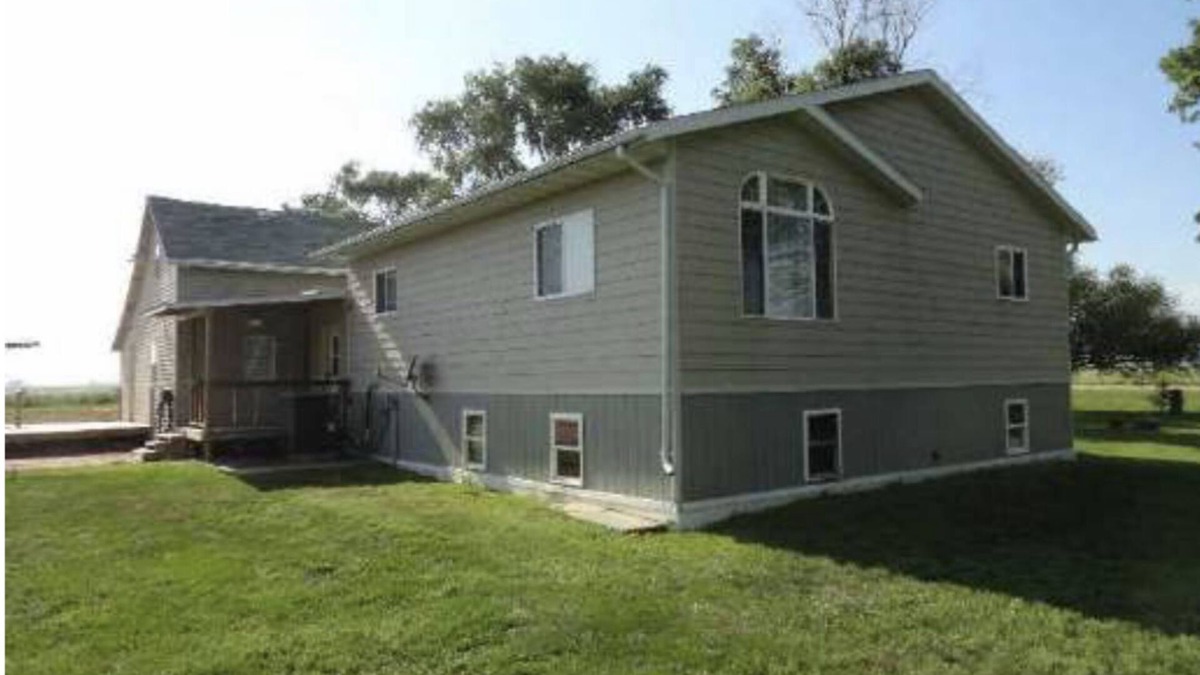 Buffalo Ridge Other | Coming soon. Large country home in Turner County. 25 minute to Sioux Falls