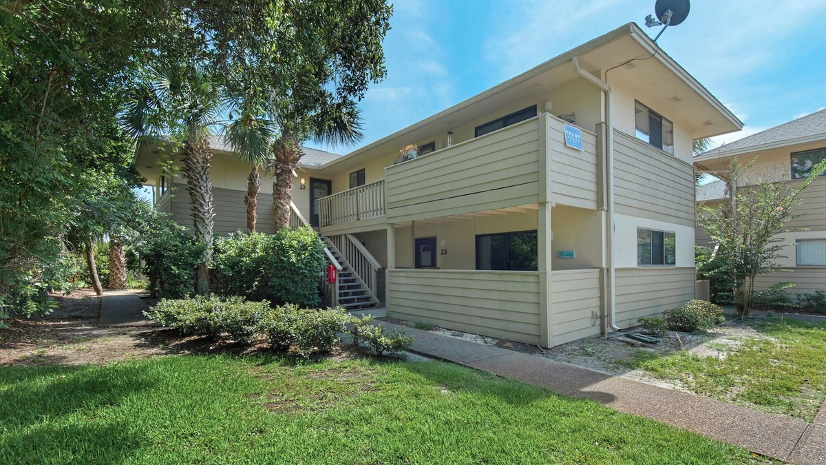 Miramar Beach Cottage | Comm Pool-Short Walk 2 Beach