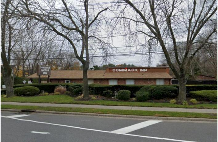Commack Hotel | Commack Inn