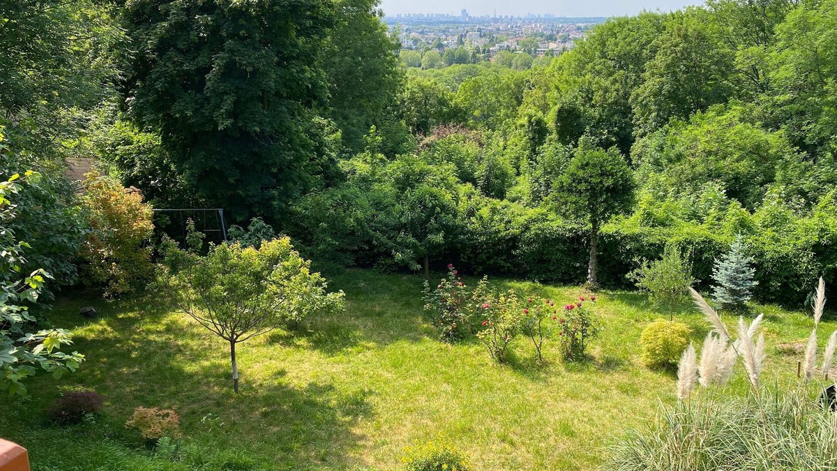 Chennevieres-sur-Marne House | Comme à la Campagne Avec vue sur Paris