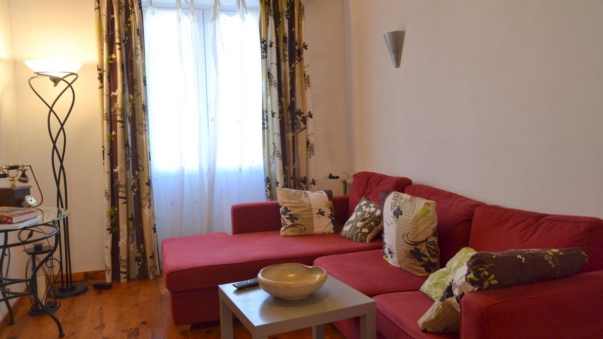 Albi Apartment | “Comme chez Mamie”, 3 bedroom apartment, near ALBI center