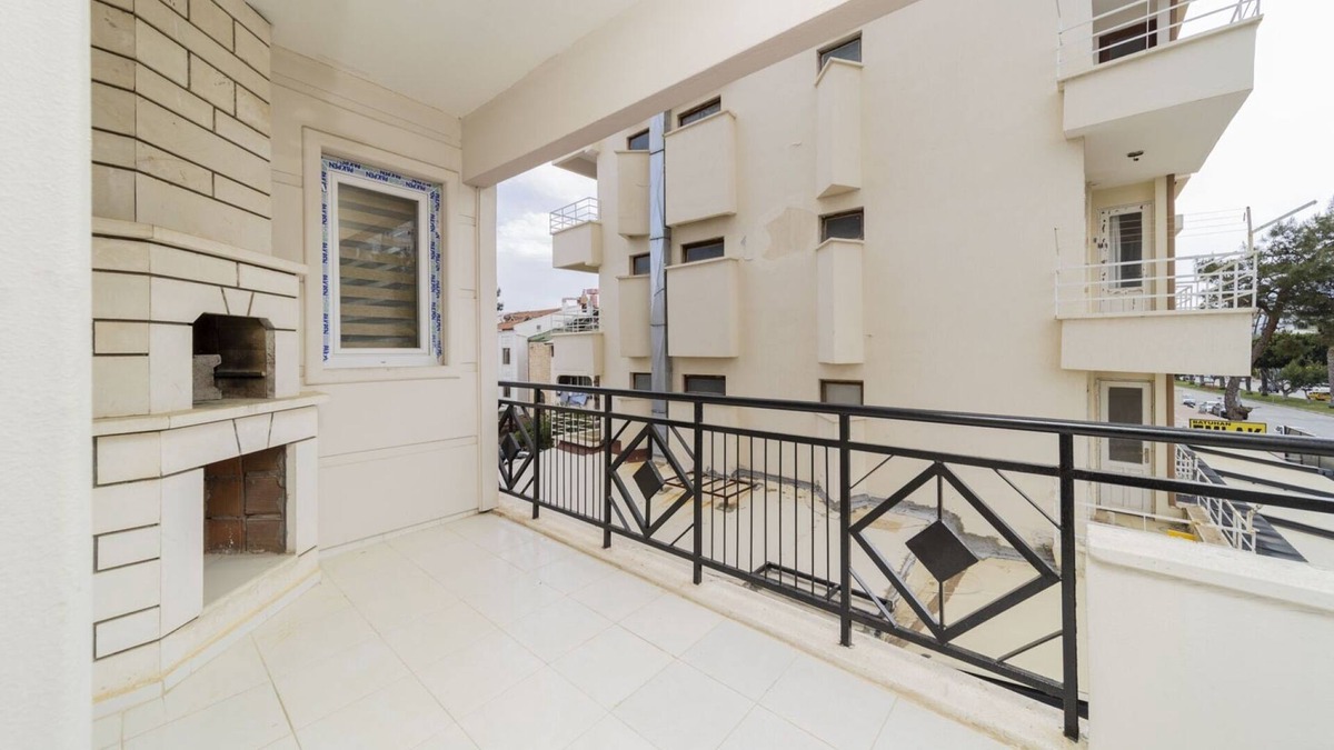 Altnkum Mahallesi Apartment | Commodious Flat Near Seaside in Antalya Konyaalti