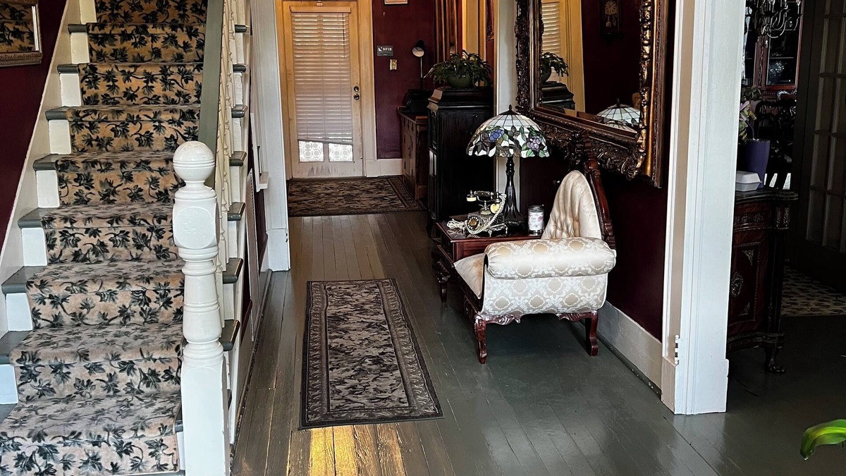 Bainbridge Bed & Breakfast | Commodore Bed and Breakfast