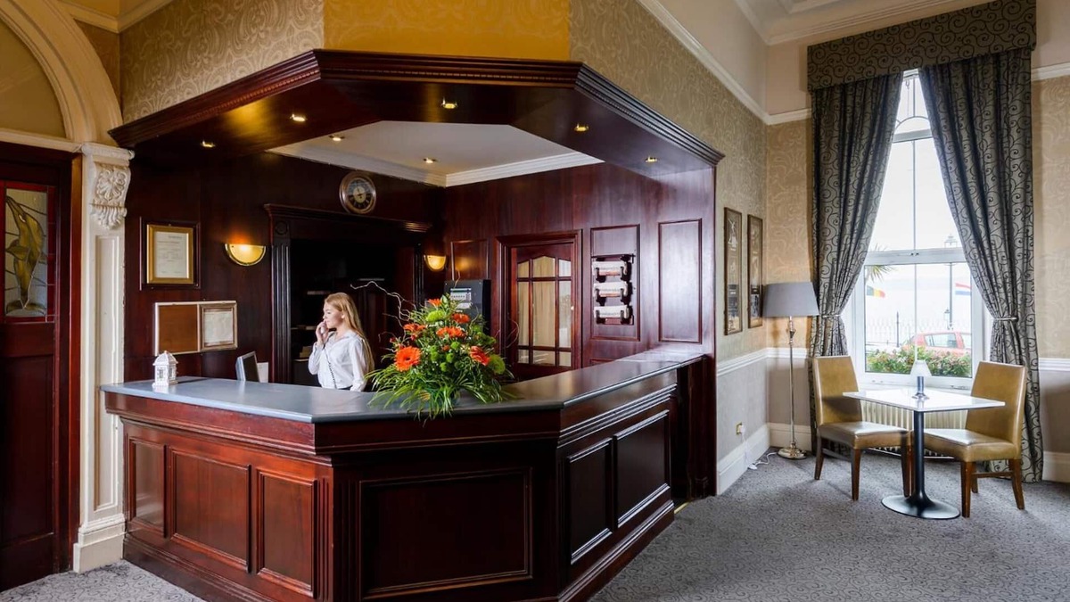 Cobh Hotel | Commodore Hotel