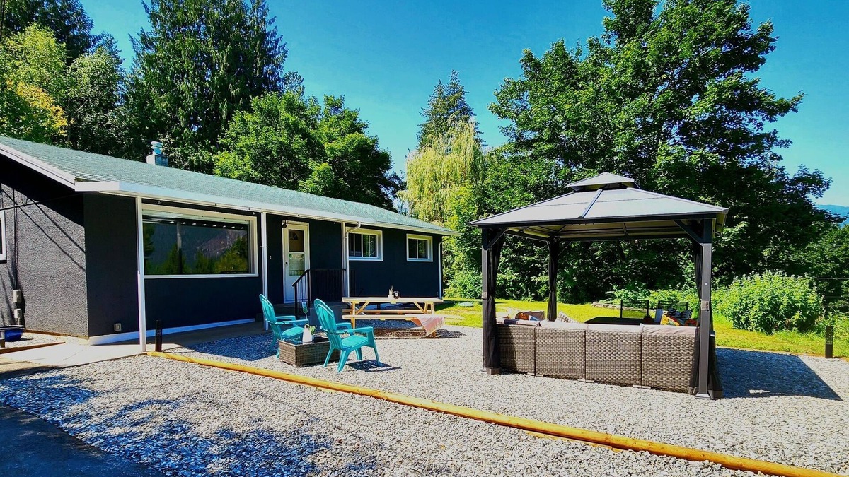 Canoe House | Commorancy in Canoe