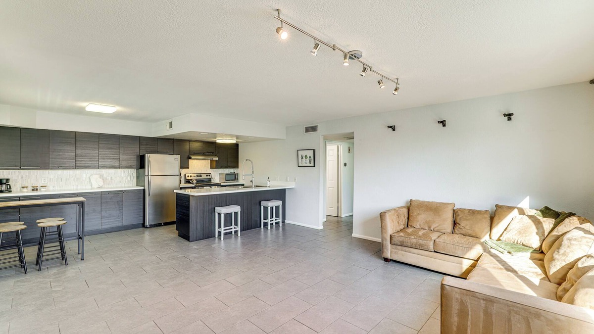 South Scottsdale Condo | Community Pool: Scottsdale Condo 2 Mi to ASU
