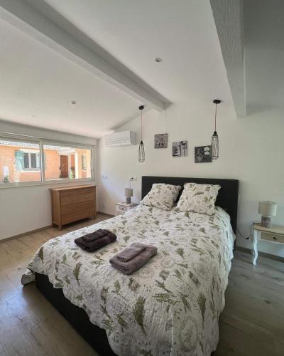 Entrecasteaux Bed & Breakfast | Comorebi Provence