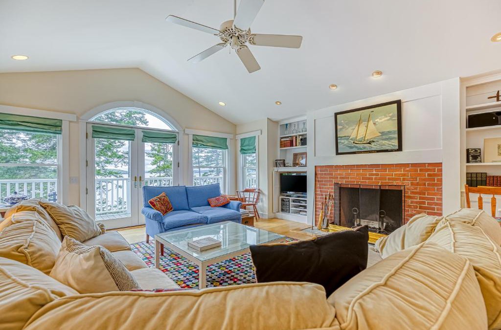 Seal Cove House | Compass Rose