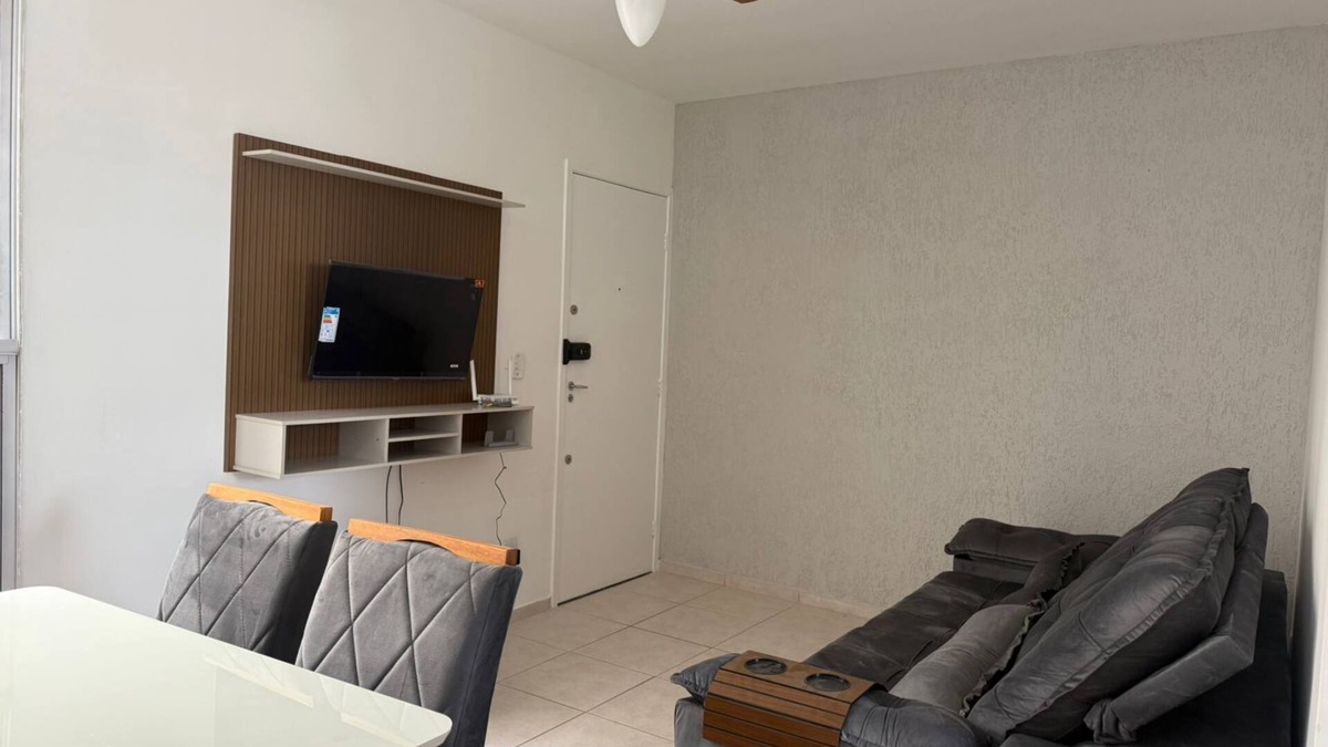 Ceasa Condo | Complete 2 bedroom apartment with parking space near shopping center