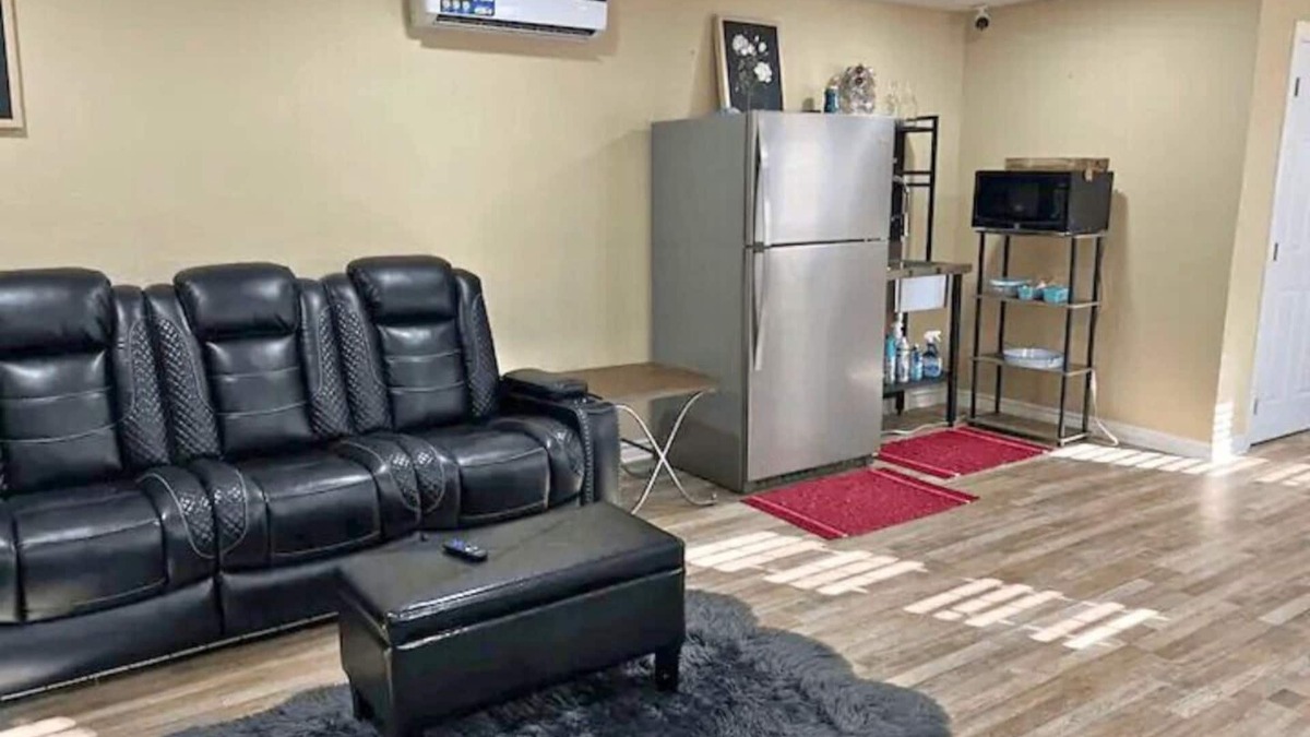 Port Arthur House | Complete Guesthouse Experience in Port Arthur, Texas, USA