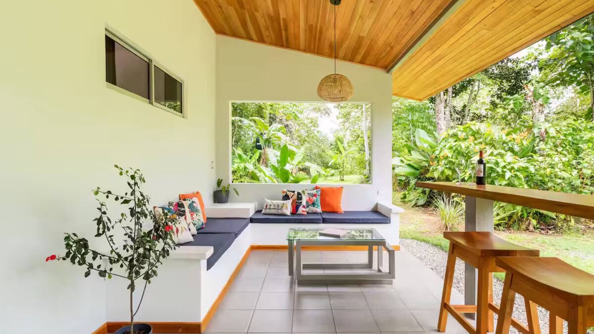 Puerto Jimenez House | Complete house in the privacy of a spacious tropical setting