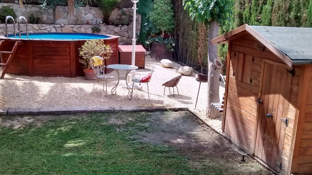 Coveta Fuma House | Complete house near the sea with large garden and pool for families with children