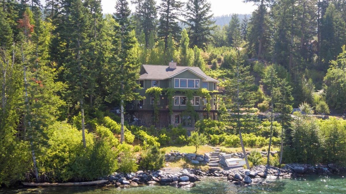 Bigfork House | Complete Privacy on Flathead Lake