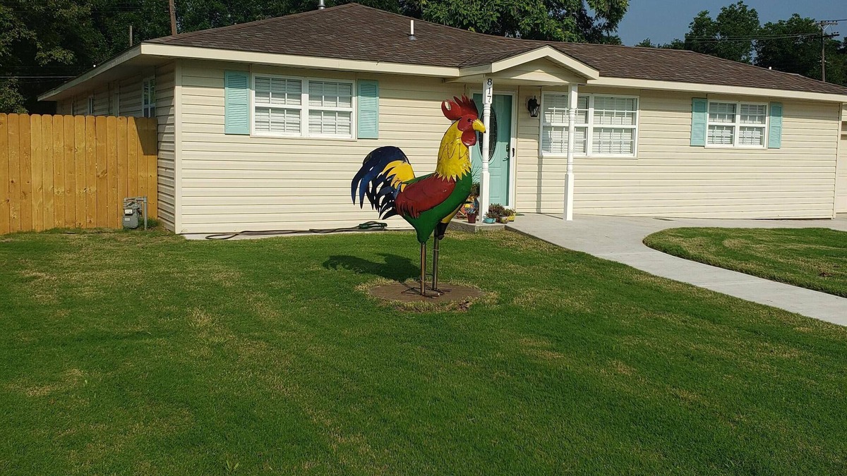 Pawhuska House | Completely remodeled 4 bedroom home 8 blocks from the PW Mercantile!