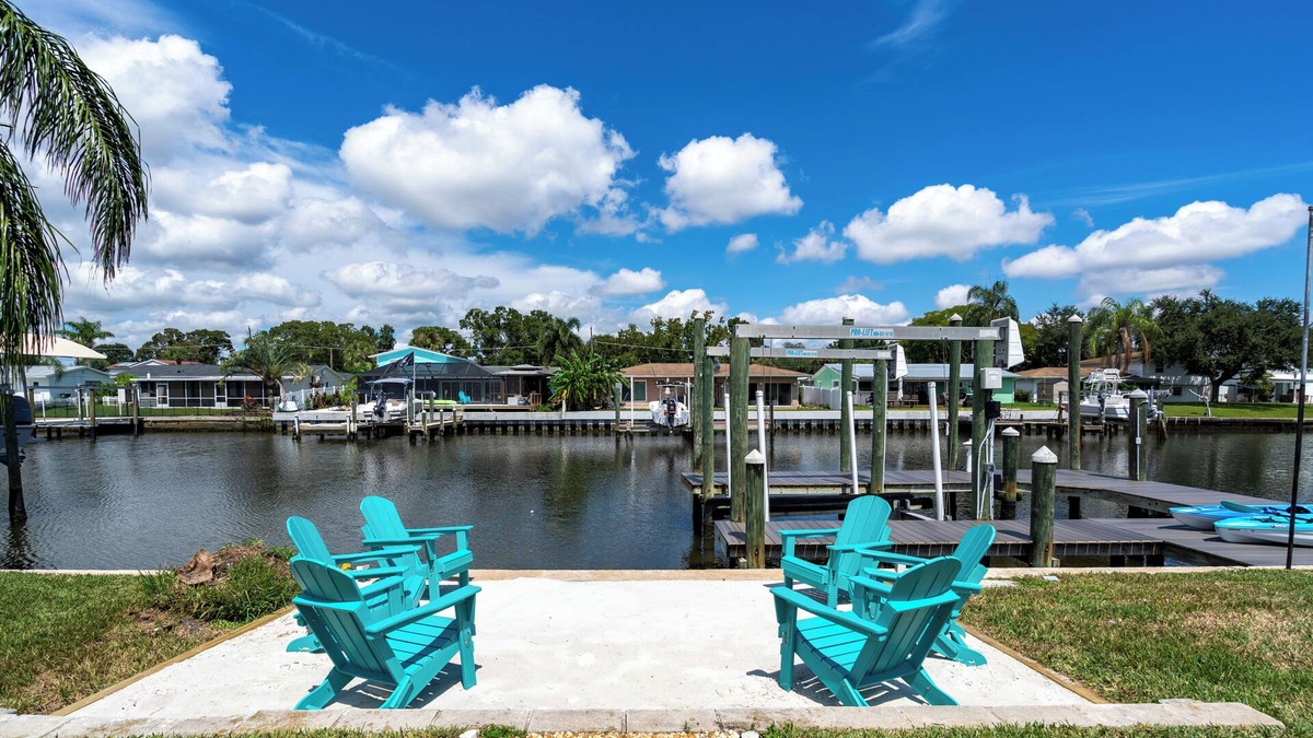 Bay Crest Park House | Completely Reno'd Luxury Canalfront Tampa Bay Home