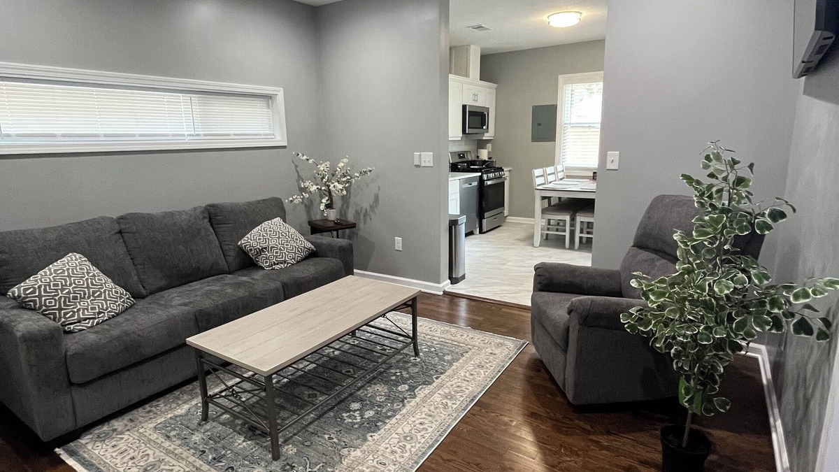 Shawnee Heights Cottage | Completely Renovated 2-bedroom cottage in Kansas City with WiFi, TV & W+D.