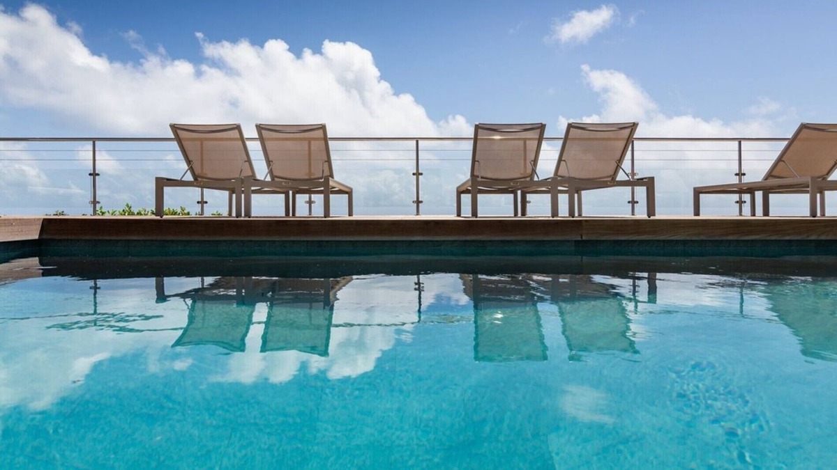 Devet Villa | *Complimentary Concierge Included * Casa Azul - 3 Bedroom villa with sea views