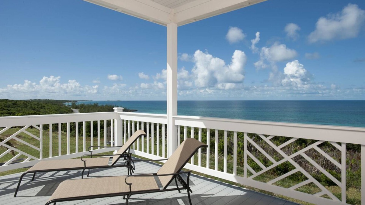 James Cistern Condo | Compound w/Beach, Pool, PICKLEBALL, Gym, Kayaks, Golf Carts, VIEWS!