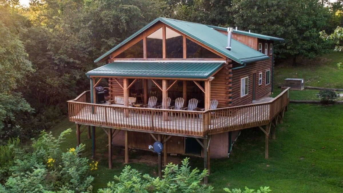 Ponca Condo | Compton Mountain Cabin w/ Big Mountain Views