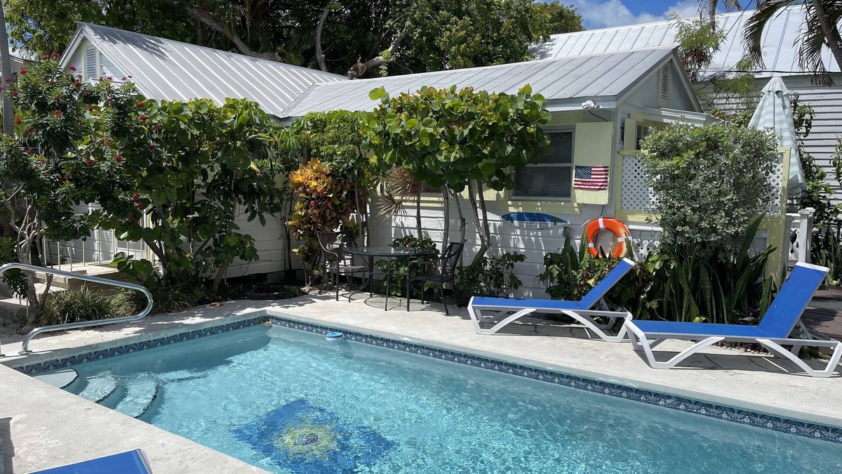 Old Town Cottage | Conch Republic Consul General's Cottage.-Pool-Historic District-Assigned Parking