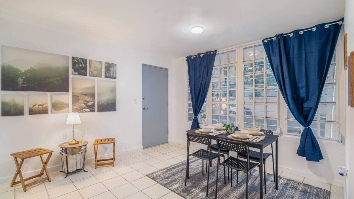 San Mateo House | Condado Grass Patio Condo: 2BR + 2BA + Parking