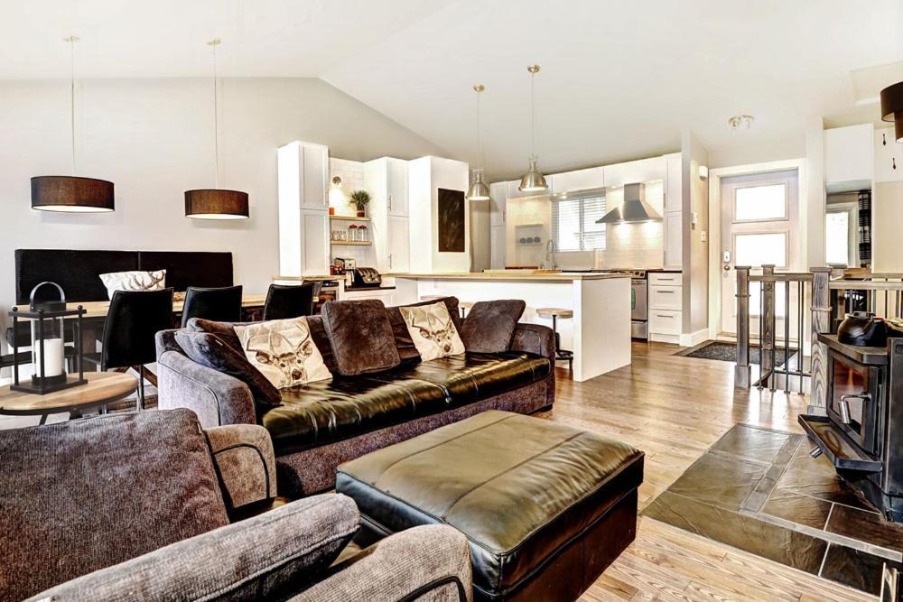 Stoneham Apartment | Condo 09 Chemin des Abruzzes by Les Chalets Alpins