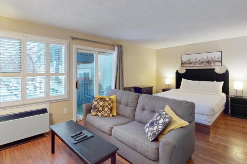 Craigleith Hotel | Condo 704 at North Creek Resort