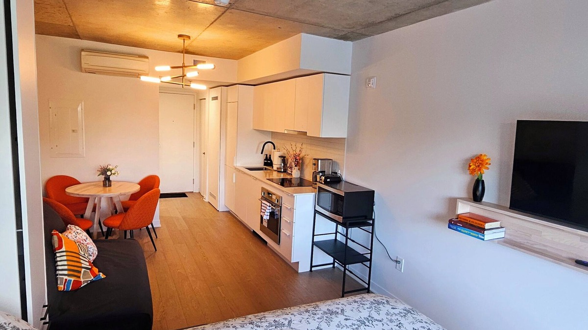 Quartier des Spectacles Apartment | Condo dowtown Montreal 13mins walk to the Old-Port