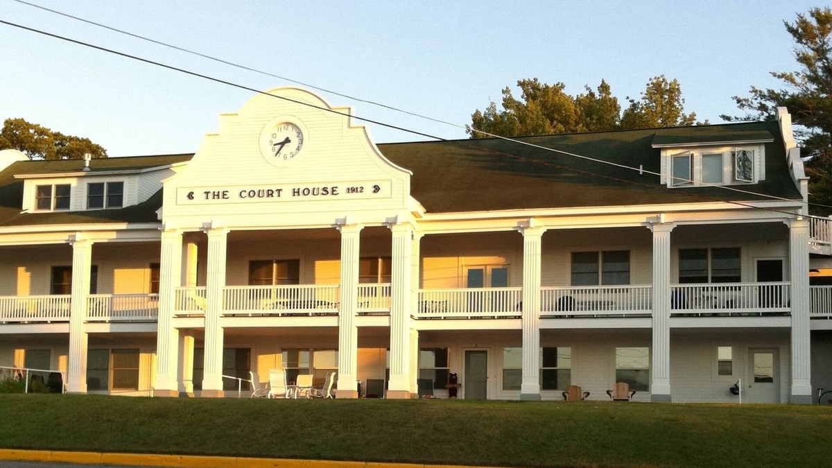 Beulah Condo | Condo In A Historical Courthouse In Beulah & Steps Away From Crystal Lake Beach