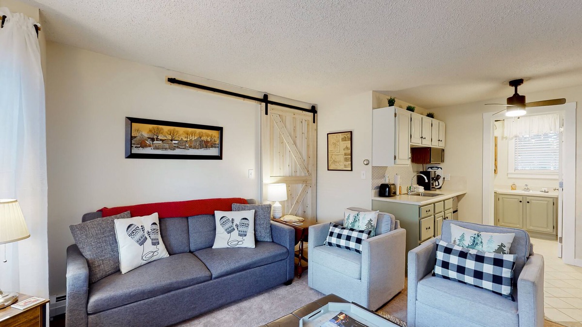 Ludlow Condo | Condo in the heart of town near skiing - less than a mile to Okemo Mountain
