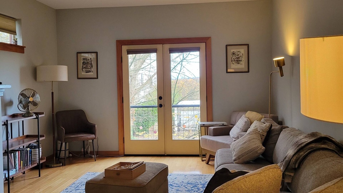 Corbett - Terwilliger - Lair Hill Condo | Condo in the heart of SW Portland