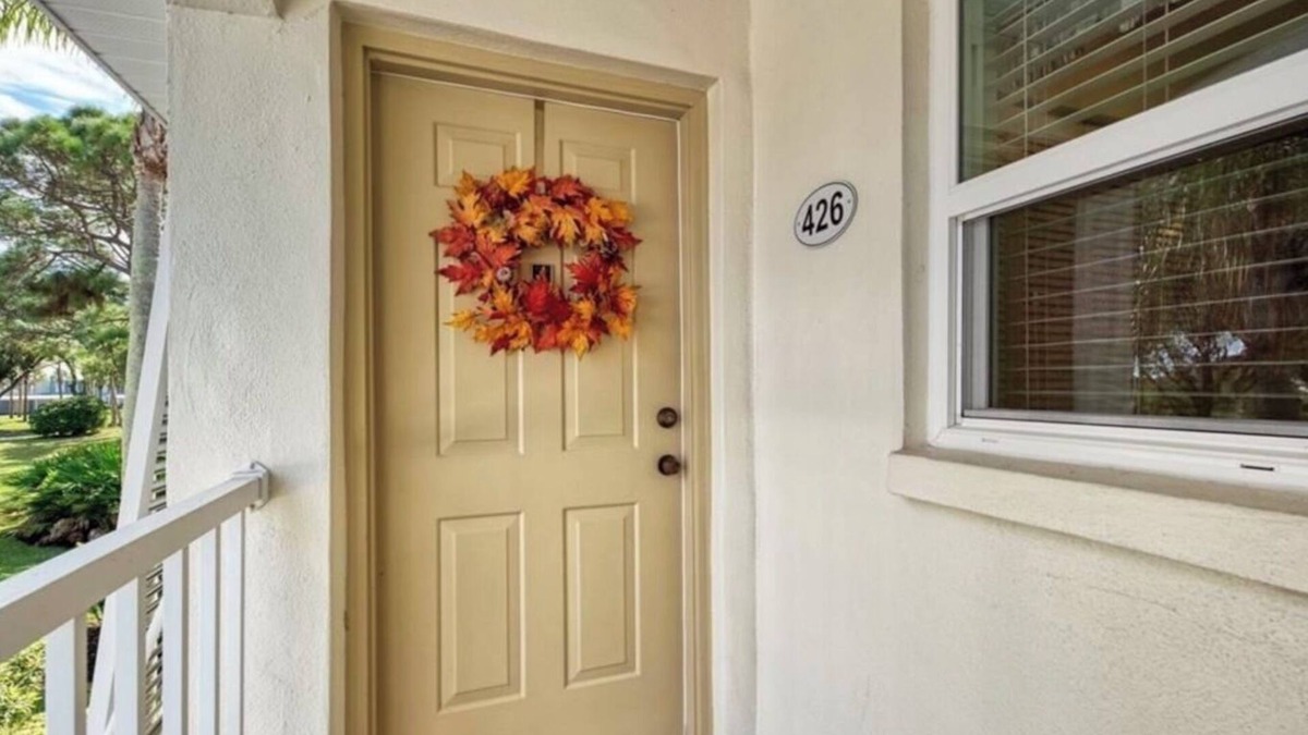 Plantation Condo | Condo in Venice with AMAZING golf and lake view
