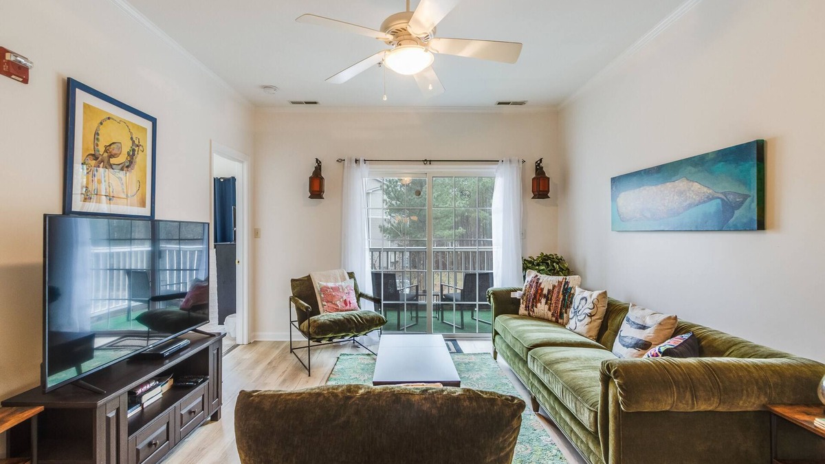 Rehoboth Beach Apartment | Condo La Ballena-Central 2 BR/2 bath