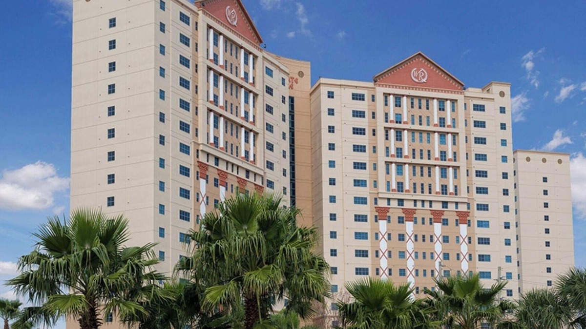 Florida Center Condo | Condo near universal studios